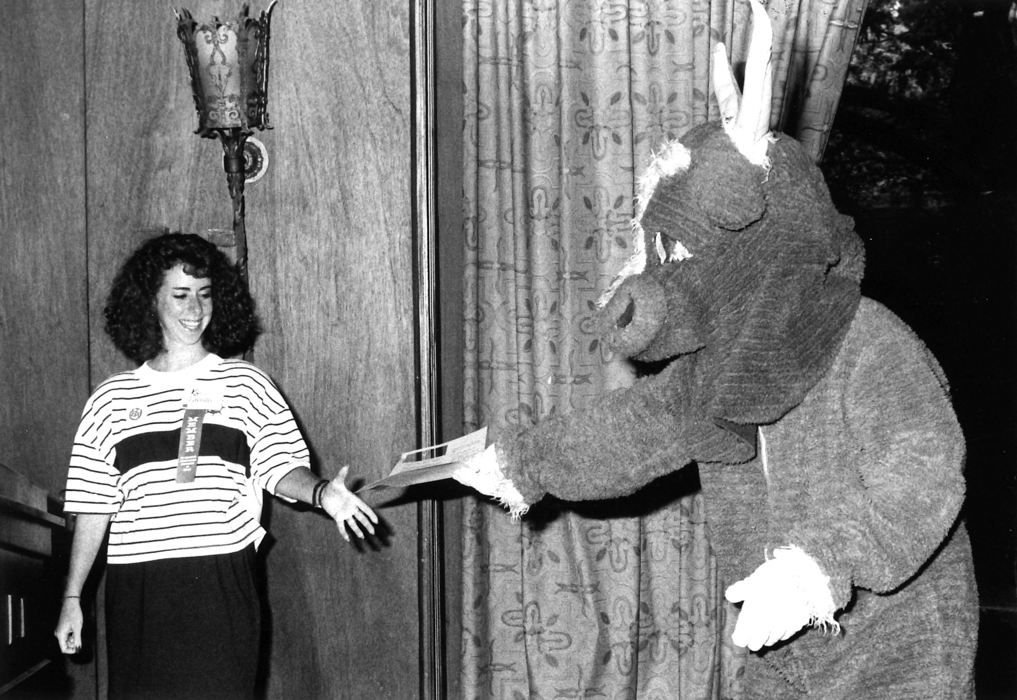 Karen-Schneider-5_1989-Senior-Sendoff