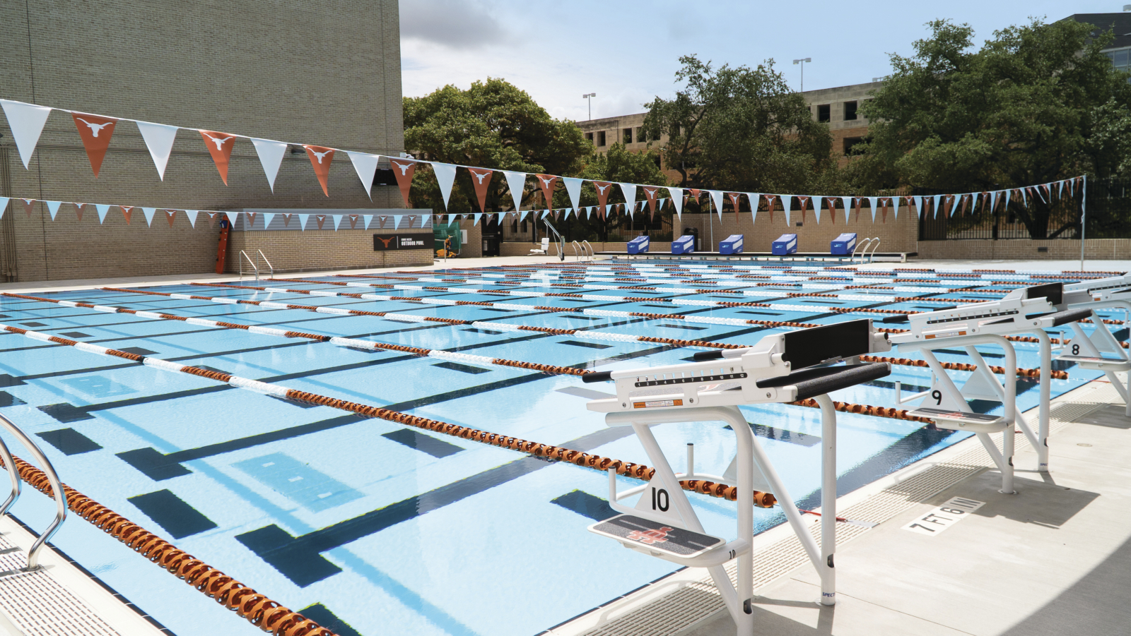 reese_eddie_outdoor_pool_UT_03934