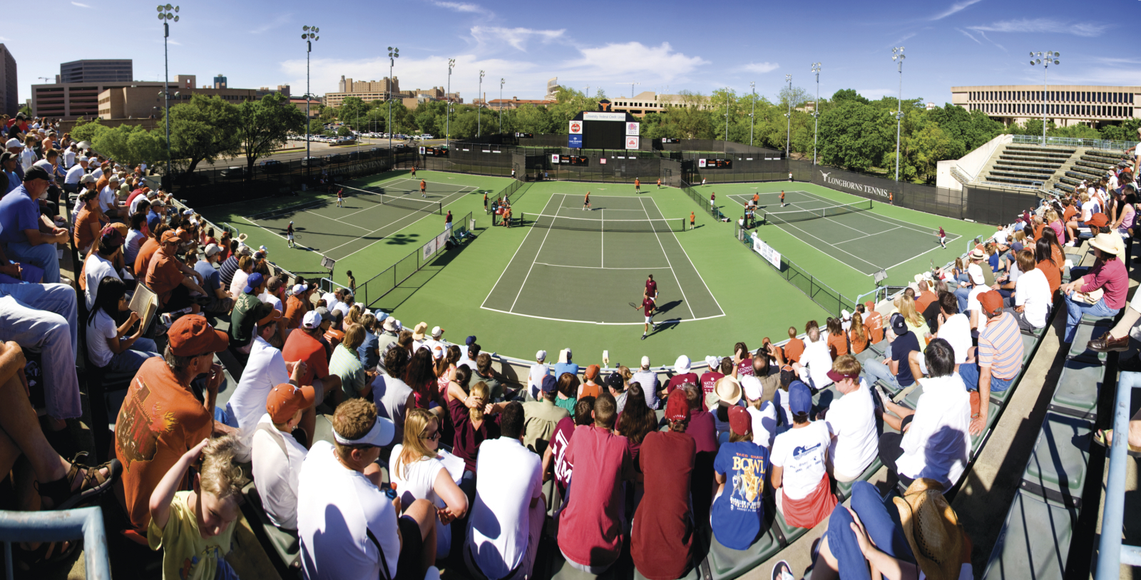 tennis_center_pano_h8001am