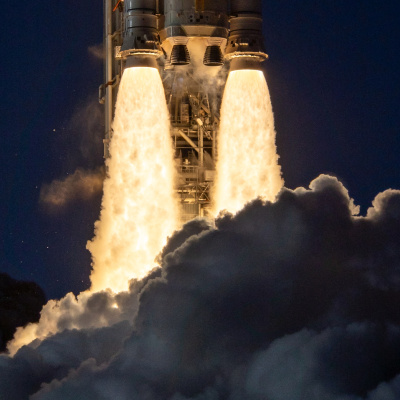 A close up shot of the rocket fire on the Artemis II mission.
