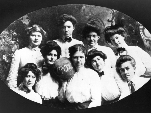 1902-1st-Women-Basketball-Team-scan0001.tif-web