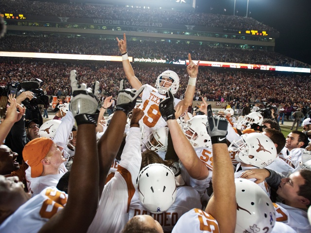 8-Tamu-final-game-Justin-Tucker-celebration