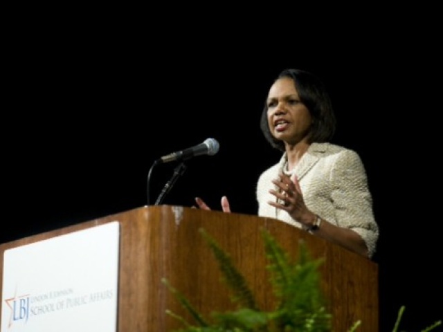 Condoleezza Rice Discusses Iraq War on the Forty Acres