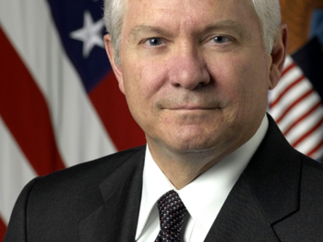 Robert Gates Stresses Study of History at Clements Center Gala 