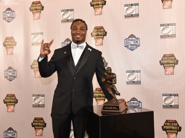 D'Onta Foreman Wins Doak Walker Award