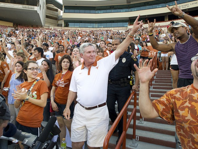 "Bigger Yell" Rally Corrals School Spirit