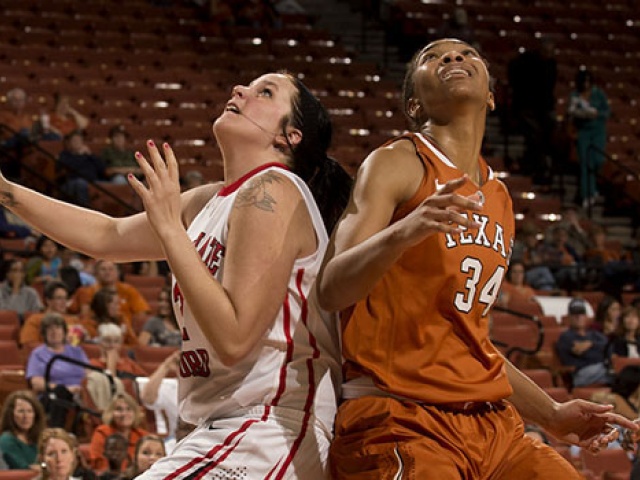 Women's Basketball Thumps Incarnate Word 77-33