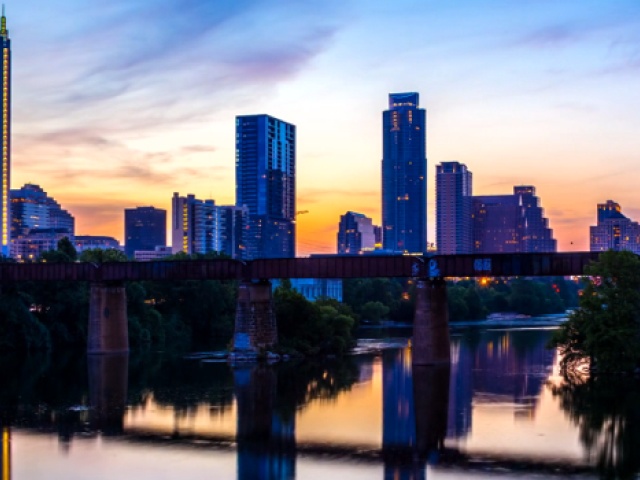 UT Alum Creates Gorgeous Austin Timelapse [Watch]