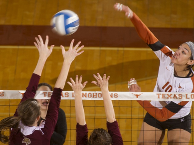 Texas Volleyball Sweeps Big 12 Coaches Poll