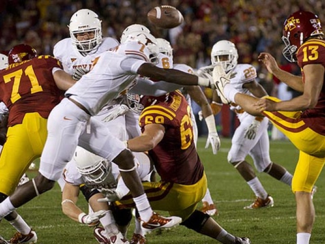 Texas 4-0 After Beating Iowa State in Big 12 Conference Opener