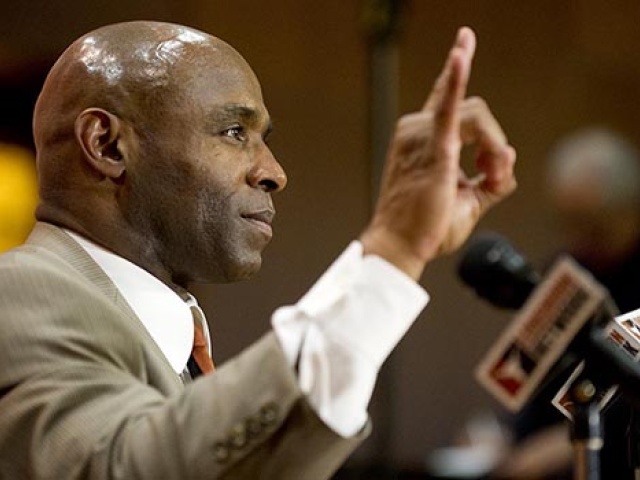 UT Takes Charlie Strong on Tour