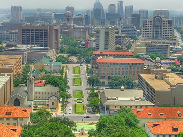 Powers Reiterates "Tremendous" Value of Prop 1 at UT Nursing School