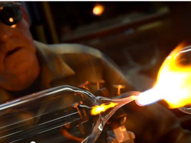 The Art of Scientific Glassblowing