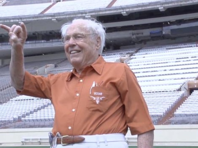 UT's Oldest Living Letterman Will Be Honorary Captain at Kansas State Game