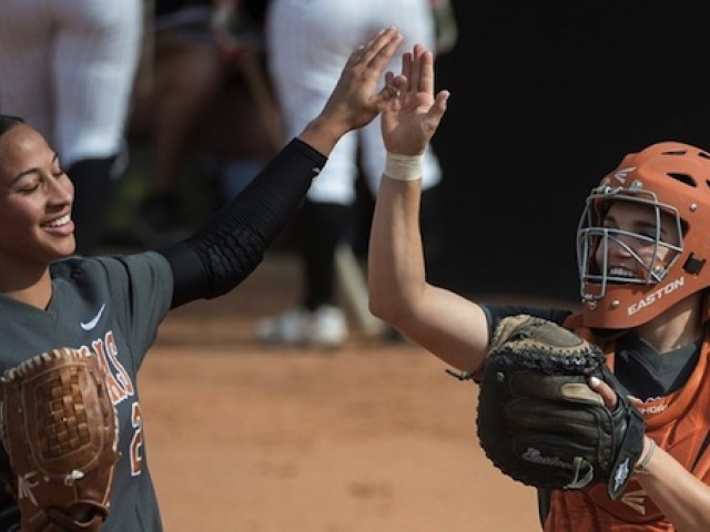 Longhorns Hit Louisiana for Women's College World Series Regional