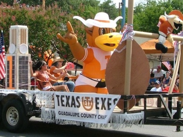 Guadalupe County Exes Show UT Pride on 4th of July Float 