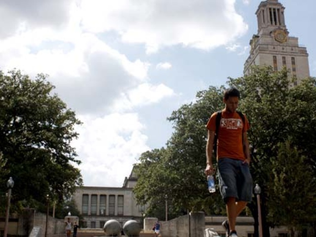 UT's 6-Year Graduation Rate Competitive With Tier 1 Peers'