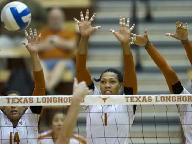 No. 10 Volleyball Rolls Past Texas Tech, 3-0