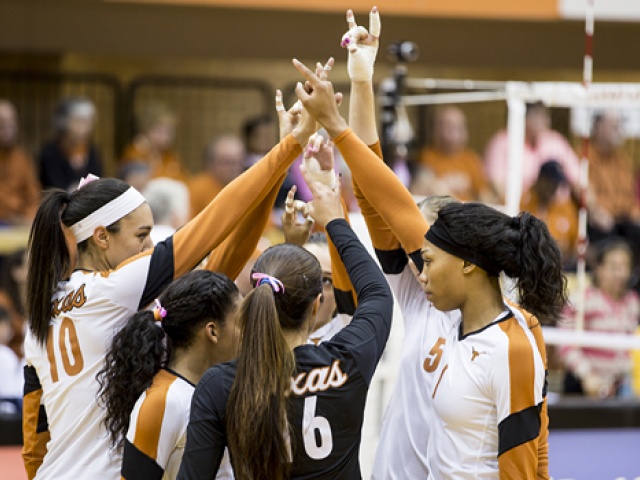 Horns Defeat Iowa State, Raise Breast Cancer Awareness at Volley for a Cure