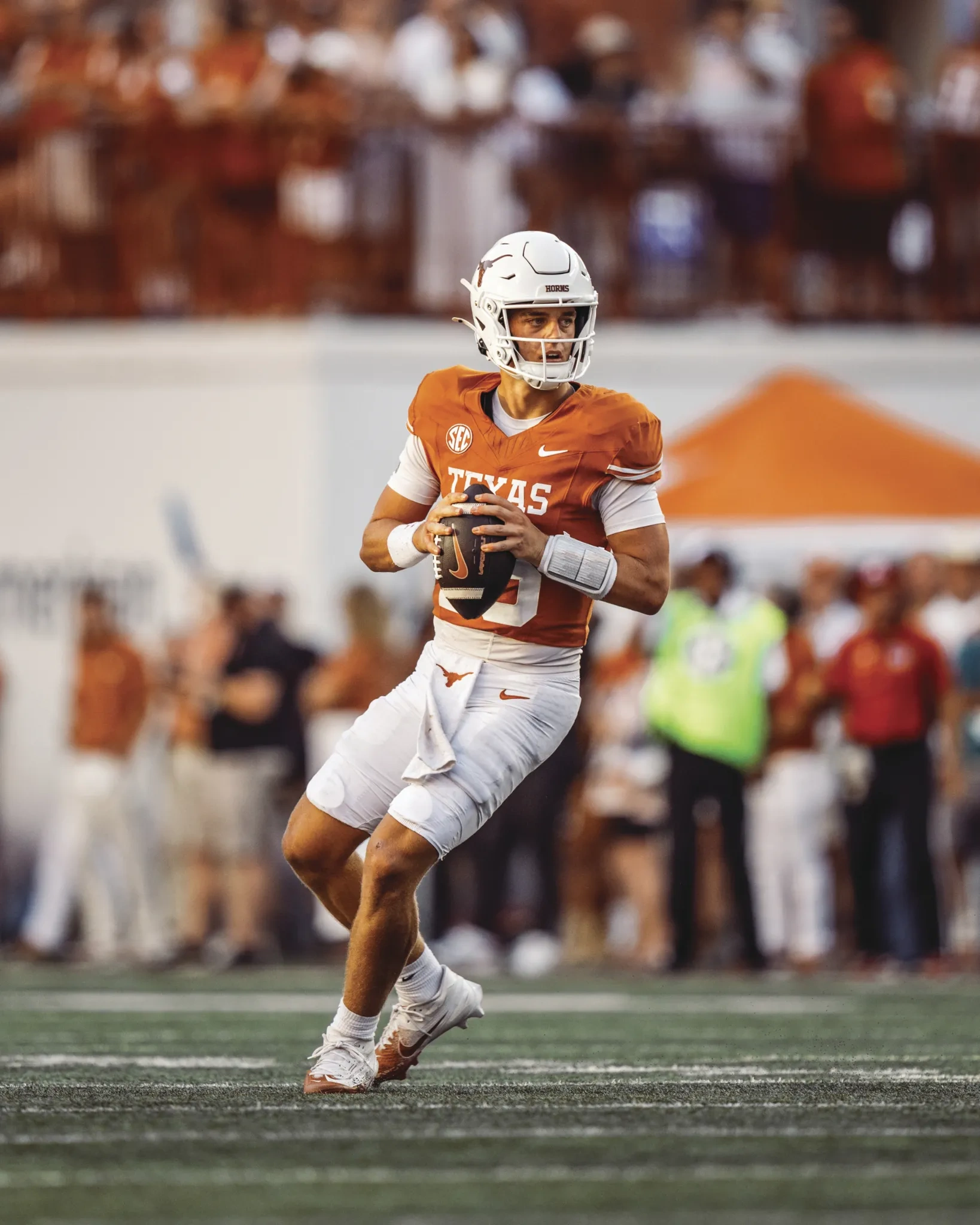 Arch Manning plays football.