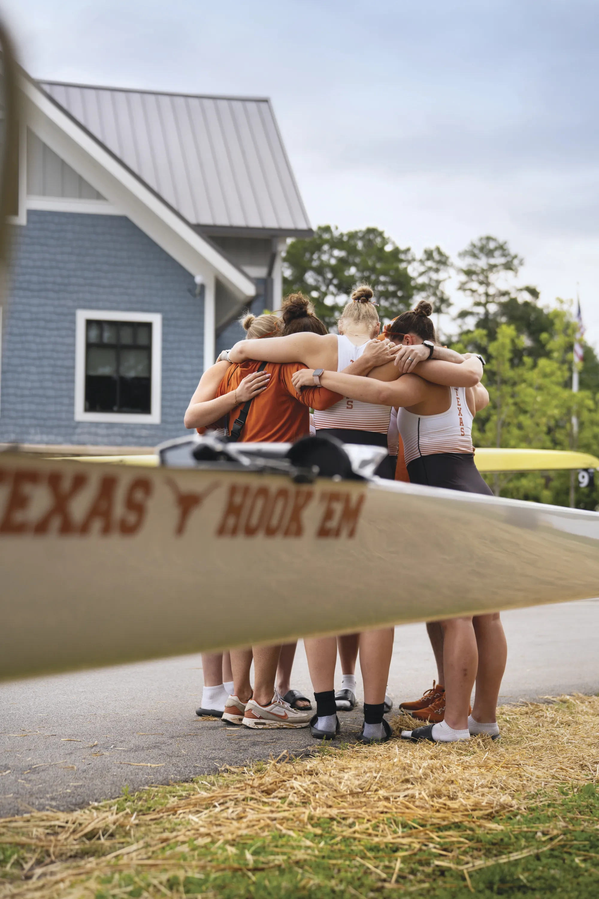 texas rowing huddles